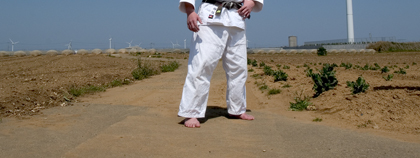 down_4060719.jpg